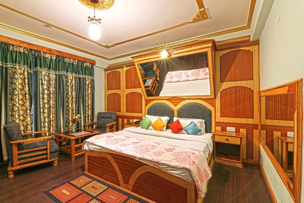 Hotel Prini Inn Manāli Buitenkant foto